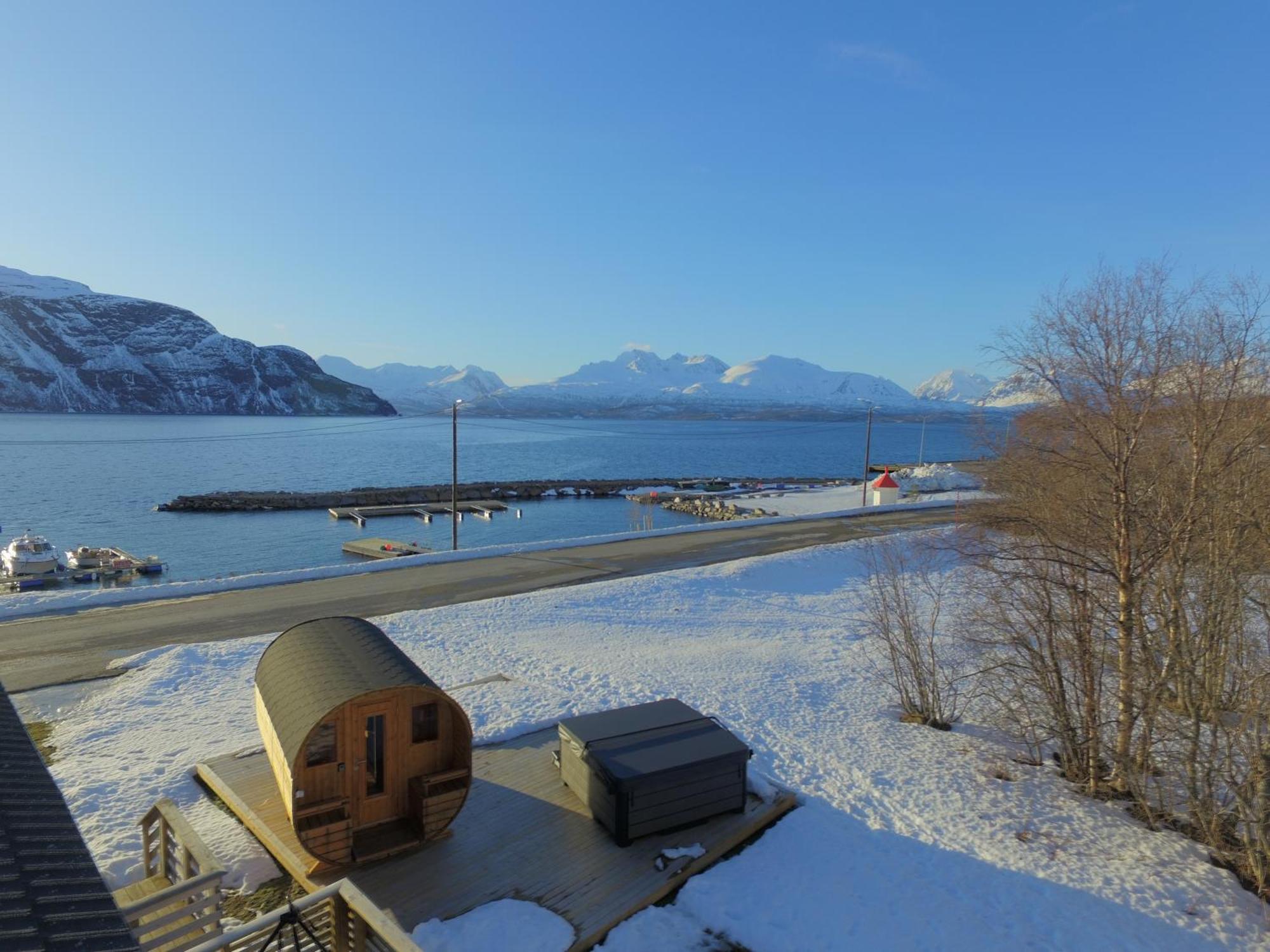 Alpan Apartments, Lyngenfjord Olderdalen Exterior photo